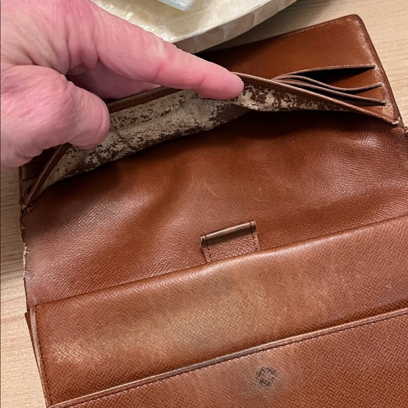 Authentic Vintage Louis Vuitton Dark Brown Monogram Wallet - Picture 8 of 8